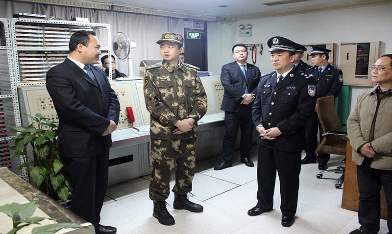 副市長(zhǎng)馬宏帶隊(duì)率隊(duì)檢查匯東大酒店節(jié)后消防安全