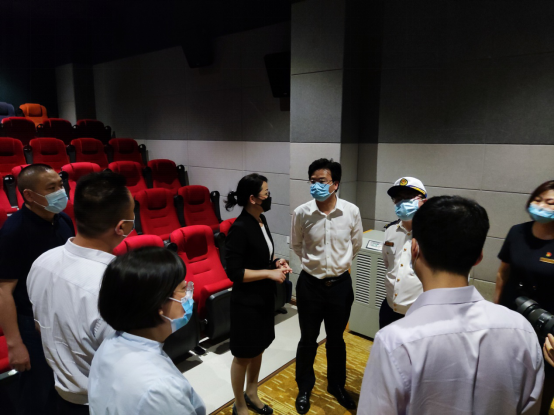 陳揚(yáng)杰帶隊至匯東影城開展節(jié)前綜合檢查
